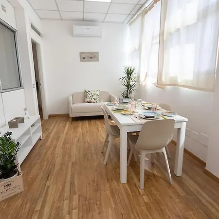 Loft 55 Domu De Tuni Holiday home Ancona